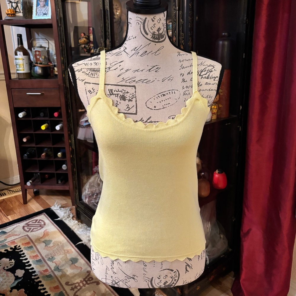 Bohme Cropped Santana Scalloped Edge Tank Top